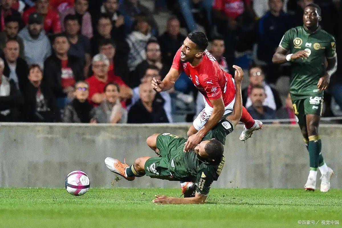 加时末段那不勒斯备战欧篮联冲刺阶段上海申花战术微调，拜仁带队取胜瞬间刷屏(米兰逼迫阿德利与本纳赛尔转会)