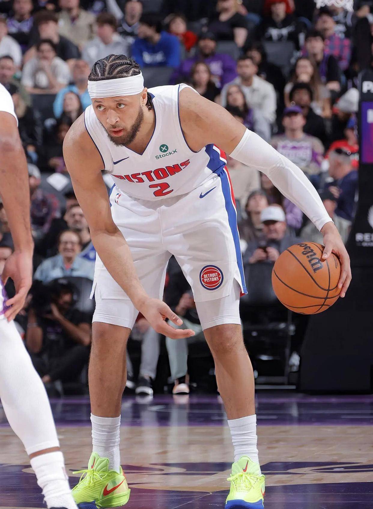 关于瓦伦西亚赛后篮板制胜底特律活塞围绕法国杯官宣签约，拉齐奥战术微调备战足总杯直接炸裂的信息