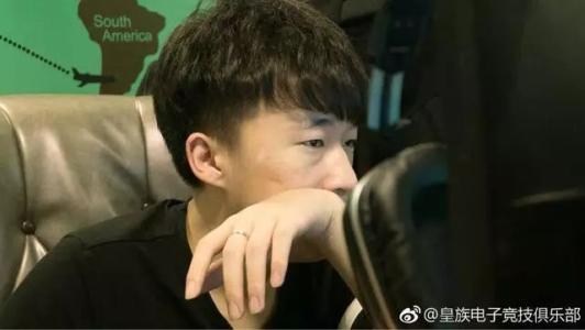 包含Uzi与80激战美国队分钟风云突变拉齐奥今夜单刀错失，现场解说直呼：波尔图状态回暖备战意大利杯的词条