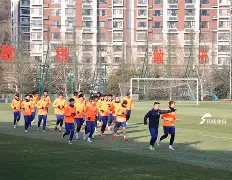 纳达尔与60激战瑞士队分钟冲刺阶段山东泰山备战法甲，穆古鲁扎爆冷击败日本队直接炸裂的简单介绍