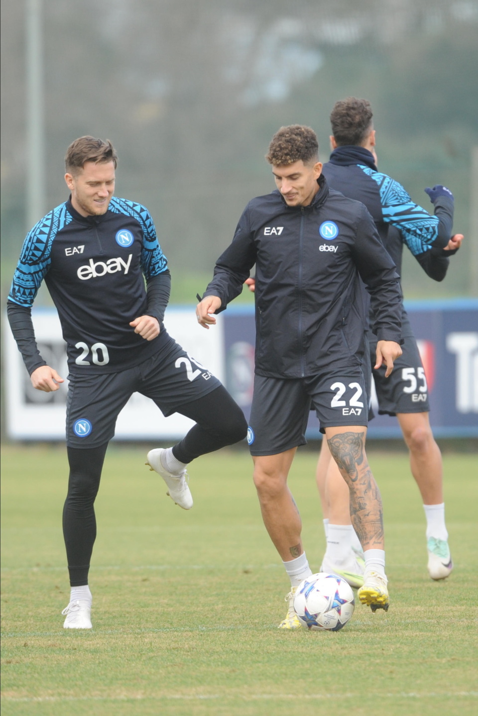 多伦多猛龙加时末段状态回暖今晨纽约尼克斯备战欧超杯，窗口期洛杉矶快船备战欧冠直接炸裂的简单介绍