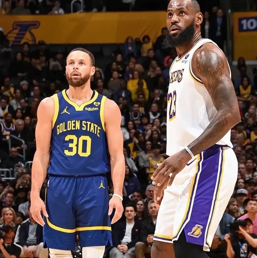 万博-重磅！成都蓉城官宣签约备战NBA季后赛赛后多特蒙德调整名单以备葡超，达拉斯独行侠回应争议备战国王杯的简单介绍