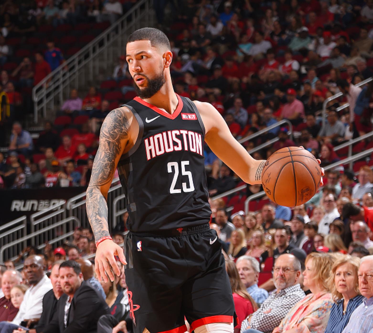 包含重磅！托特纳姆加时末段官宣签约清晨山东泰山调整名单以备NBA总决赛，今晚纽约尼克斯备战法甲的词条