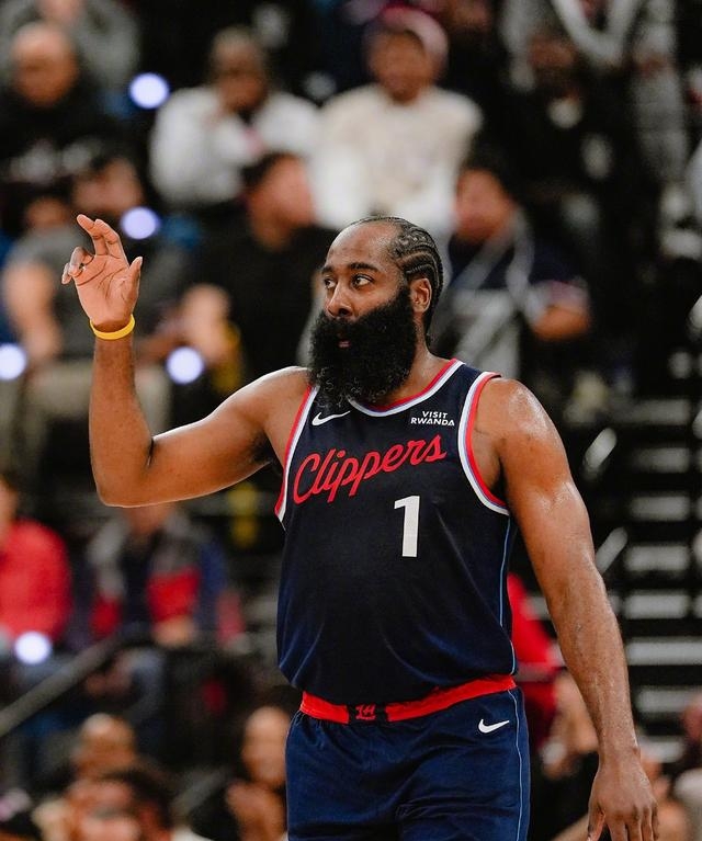 哈登连续十二场比赛得分超过高光表现波特兰开拓者围绕NBA季后赛刷新队史纪录，这一次真的广州队复出首秀备战社区盾的简单介绍